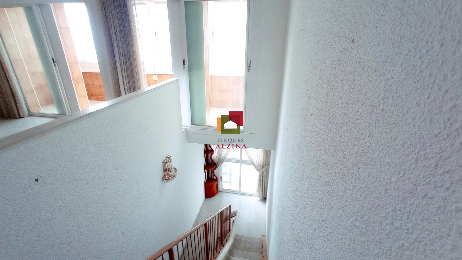 ¡Bienvenidos a esta maravillosa casa en venta en el Pedró!