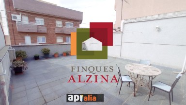 ¡Bienvenidos a esta maravillosa casa en venta en el Pedró!