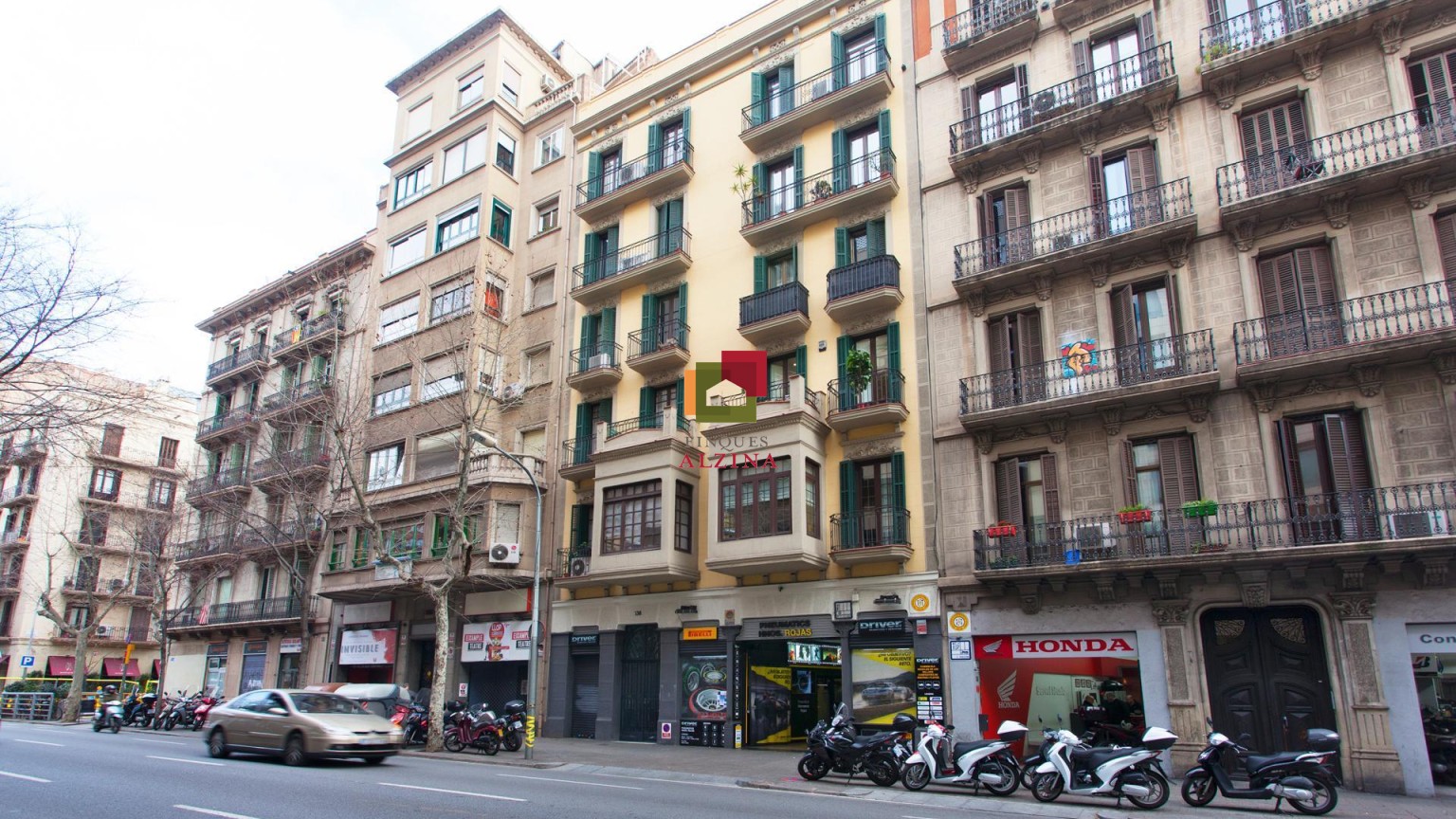 Descobreix aquest encantador pis en el cor de l'Eixample!