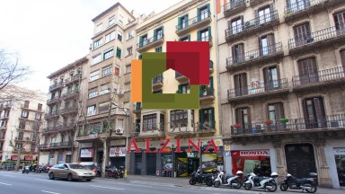 Descobreix aquest encantador pis en el cor de l'Eixample!