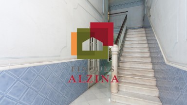 ¡Descubre este encantador piso en el corazón del Eixample!