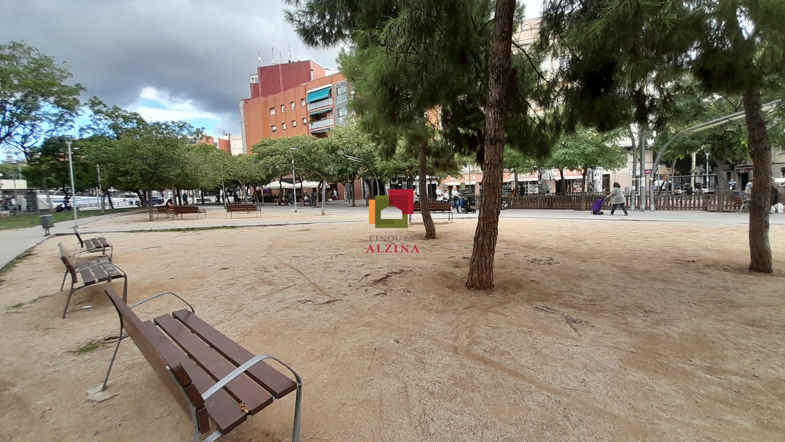 PLAZA DE PARQUIN EN VENTA