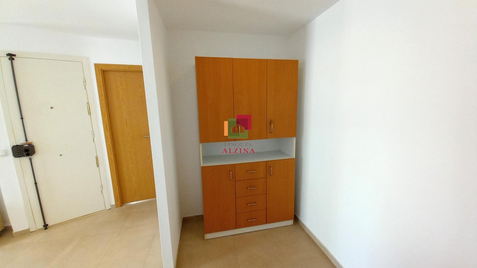 Ático Reformado con Doble Terraza en Pubilla Casa