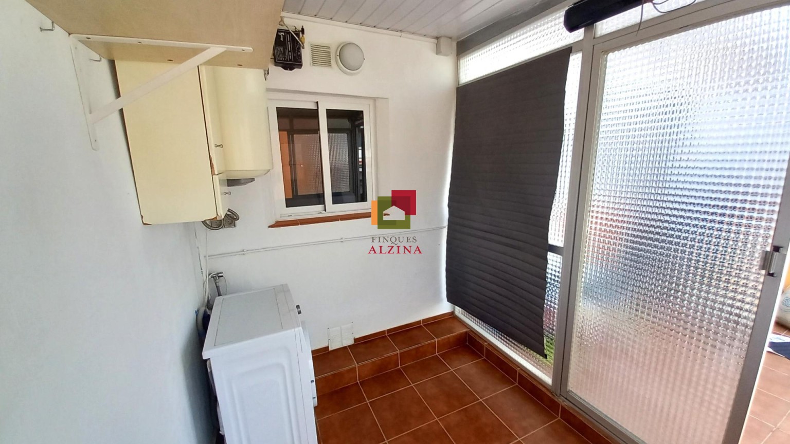 Ático Reformado con Doble Terraza en Pubilla Casa