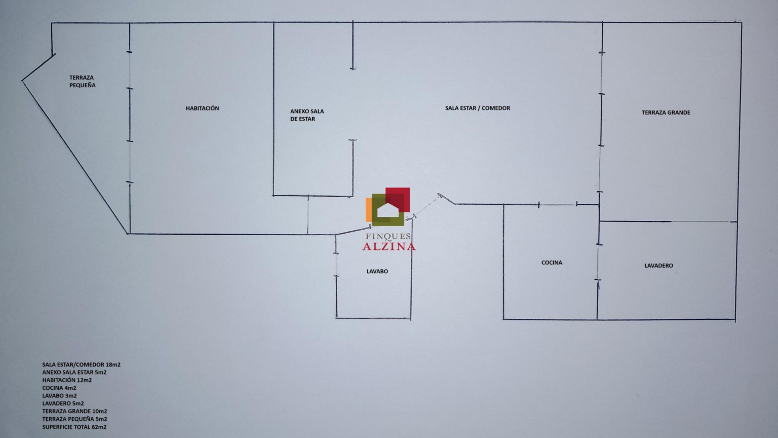 Ático Reformado con Doble Terraza en Pubilla Casa