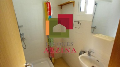 Ático Reformado con Doble Terraza en Pubilla Casa