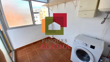 Ático Reformado con Doble Terraza en Pubilla Casa