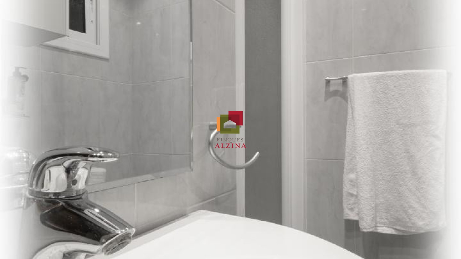 Ático con terraza en venta