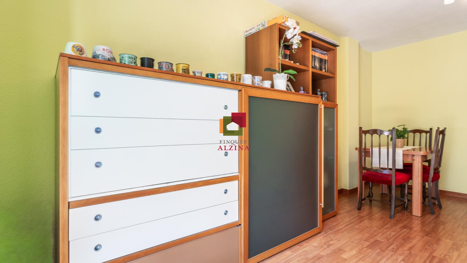 ON LA LLUM ET DONA LA BENVINGUDA CADA DIA