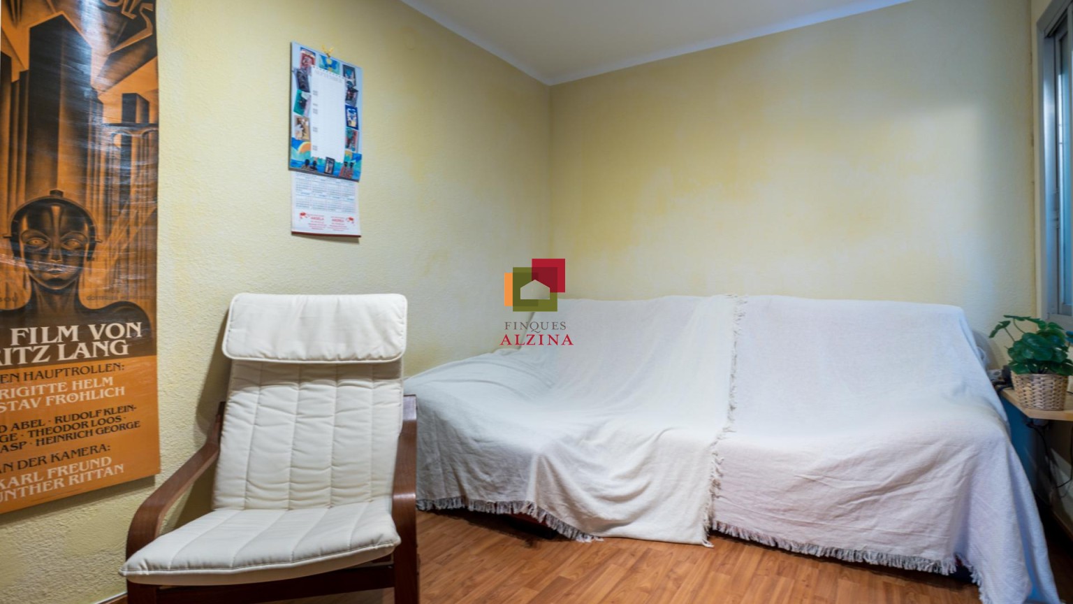 ON LA LLUM ET DONA LA BENVINGUDA CADA DIA