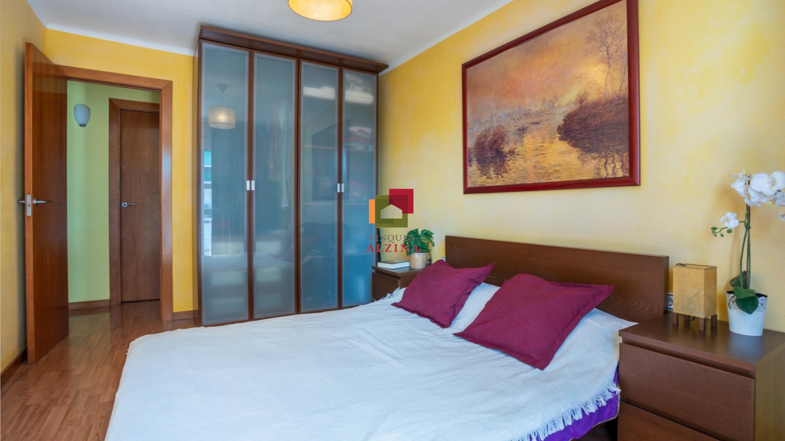 ON LA LLUM ET DONA LA BENVINGUDA CADA DIA