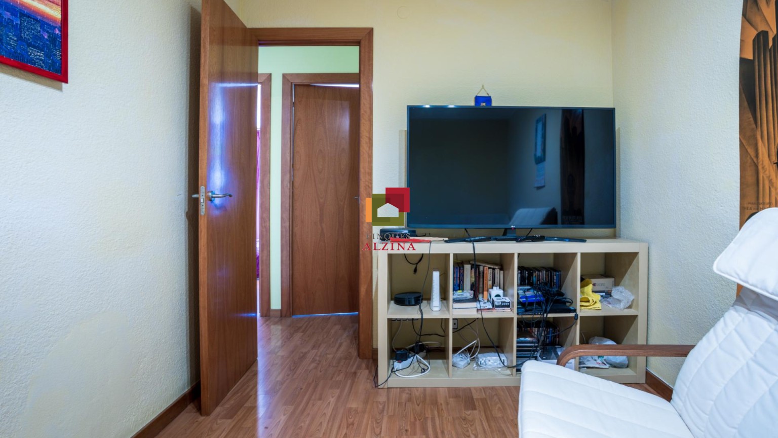 ON LA LLUM ET DONA LA BENVINGUDA CADA DIA