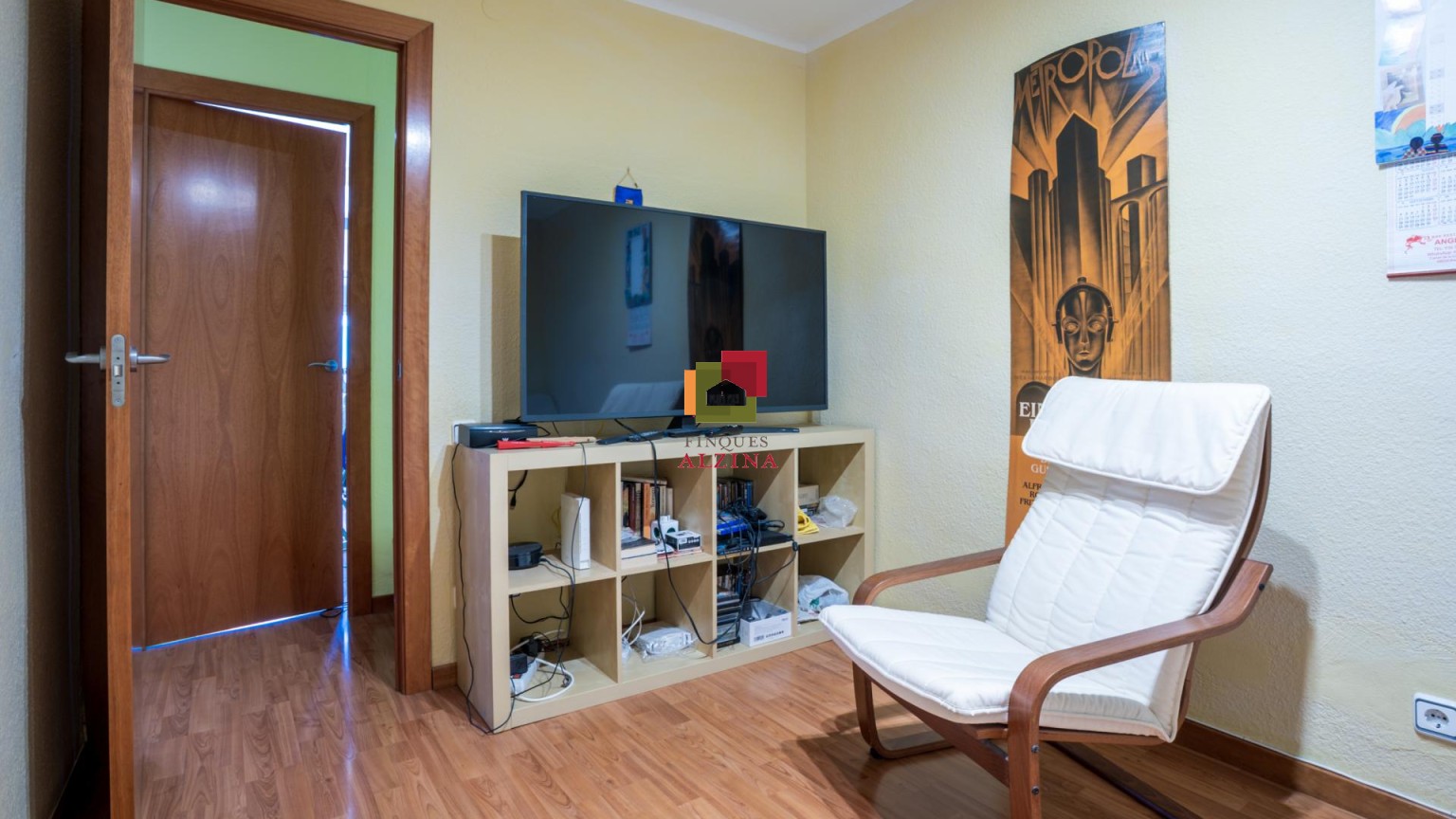 ON LA LLUM ET DONA LA BENVINGUDA CADA DIA