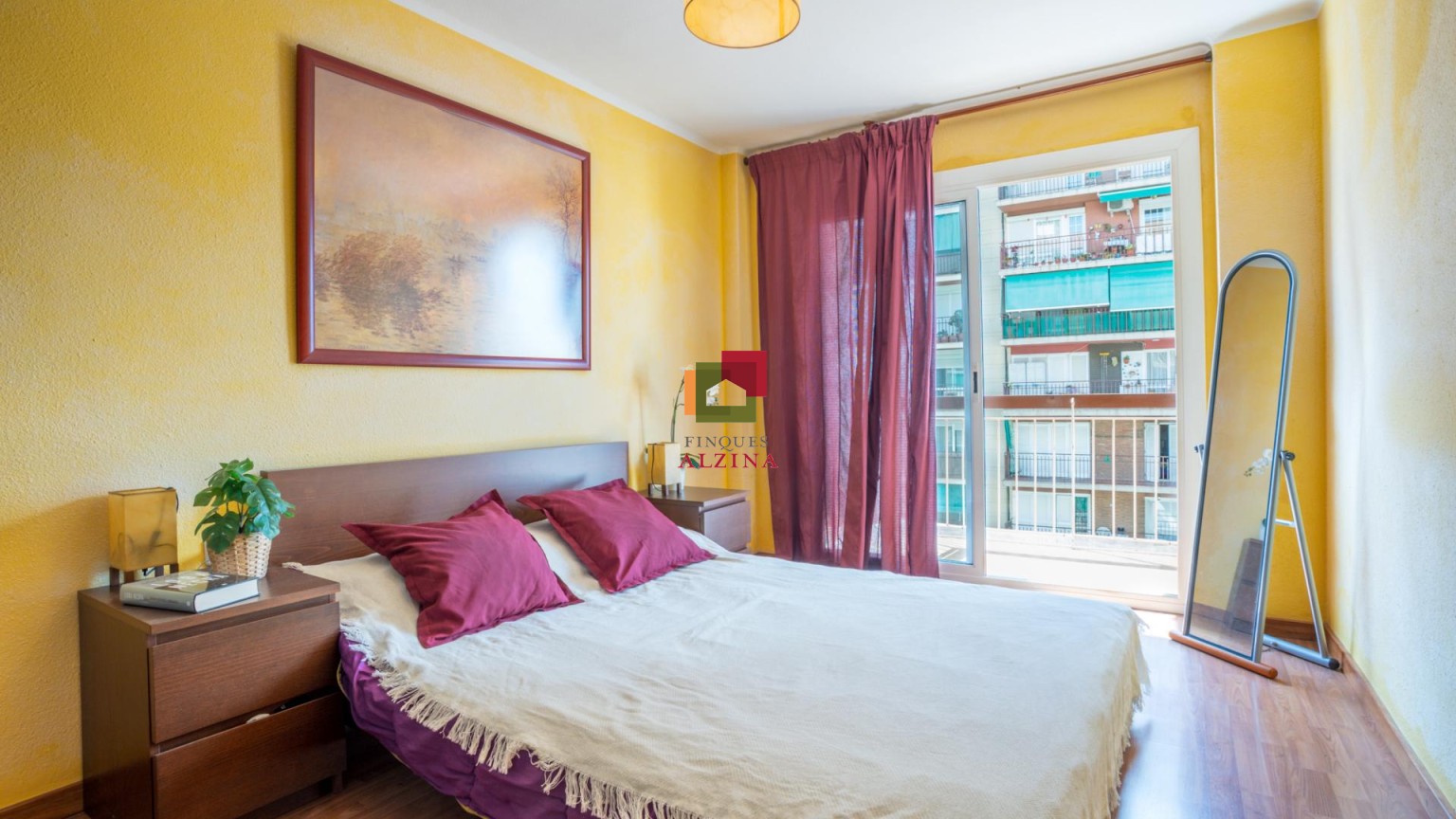 ON LA LLUM ET DONA LA BENVINGUDA CADA DIA