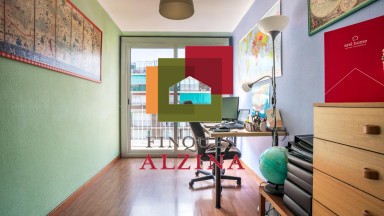 ON LA LLUM ET DONA LA BENVINGUDA CADA DIA