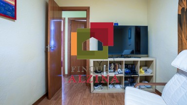 ON LA LLUM ET DONA LA BENVINGUDA CADA DIA