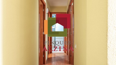 ON LA LLUM ET DONA LA BENVINGUDA CADA DIA