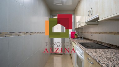 ON LA LLUM ET DONA LA BENVINGUDA CADA DIA