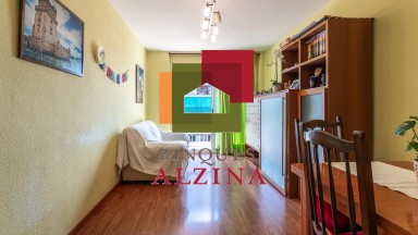 ON LA LLUM ET DONA LA BENVINGUDA CADA DIA