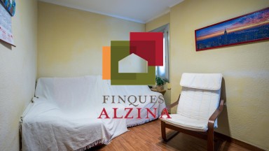 ON LA LLUM ET DONA LA BENVINGUDA CADA DIA