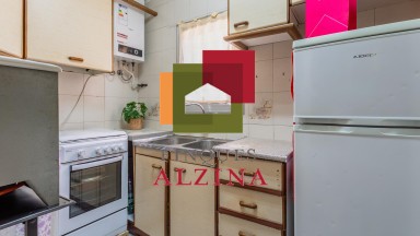 Encantador pis lluminós a Esplugues: comoditat i potencial a cada racó