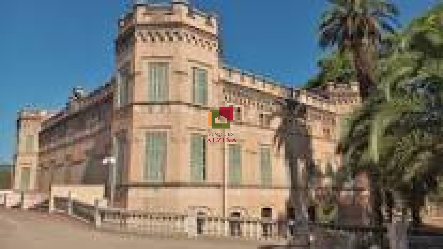 PISO LUMINOSO CON BALCÓN EN UNA DE LAS MEJORES ZONAS DE CORNELLÀ.