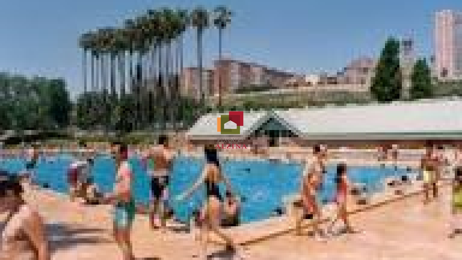 PISO LUMINOSO CON BALCÓN EN UNA DE LAS MEJORES ZONAS DE CORNELLÀ.