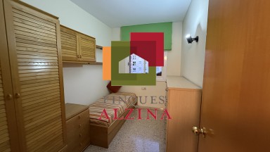 PISO LUMINOSO CON BALCÓN EN UNA DE LAS MEJORES ZONAS DE CORNELLÀ.