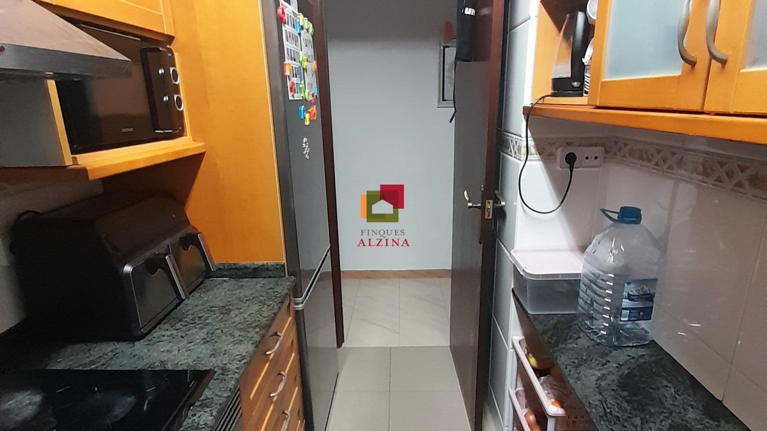 INVERSIÓN CON RENTABILIDAD | Piso con inquilinos en Pubilla Cases