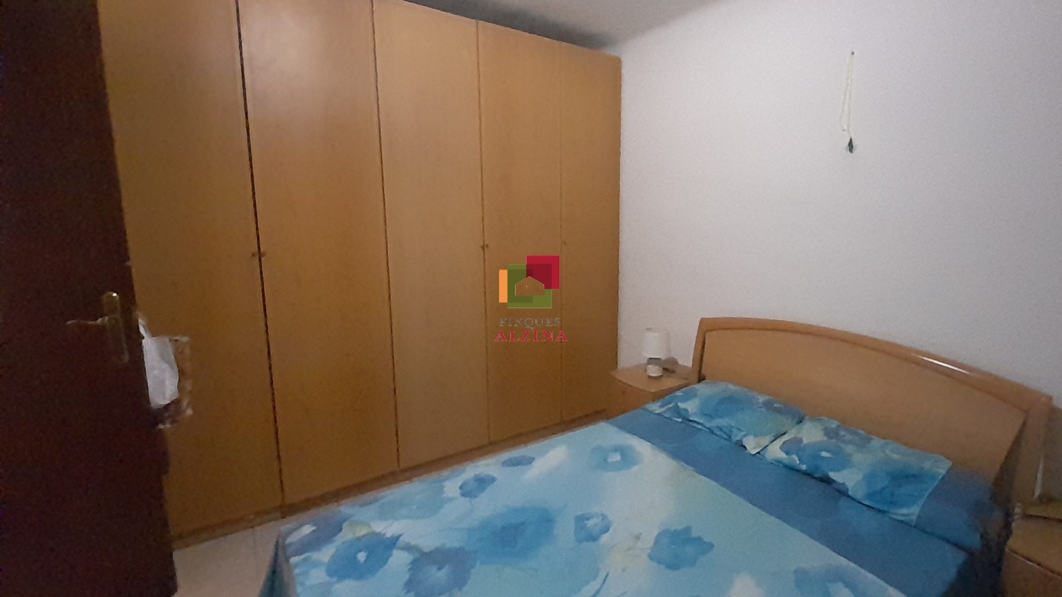 INVERSIÓN CON RENTABILIDAD | Piso con inquilinos en Pubilla Cases