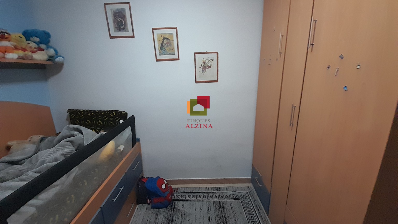 INVERSIÓN CON RENTABILIDAD | Piso con inquilinos en Pubilla Cases