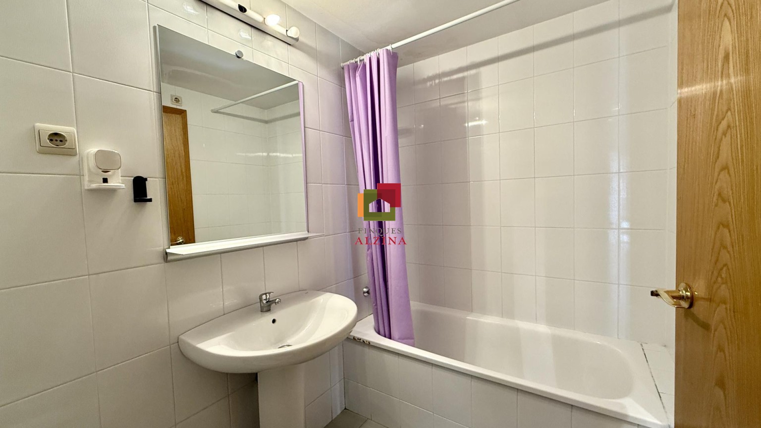 Piso luminoso en Sants-Montjuïc con excelente ubicación