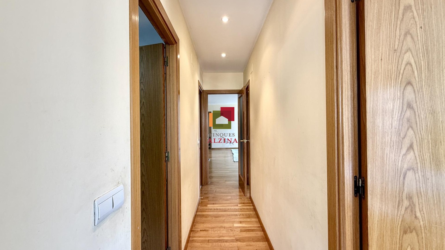 Piso luminoso en Sants-Montjuïc con excelente ubicación