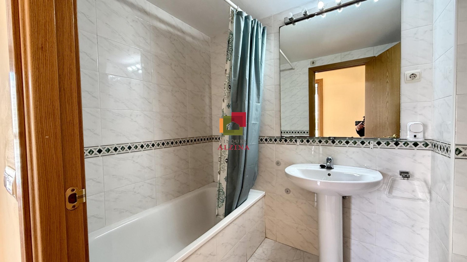 Piso luminoso en Sants-Montjuïc con excelente ubicación