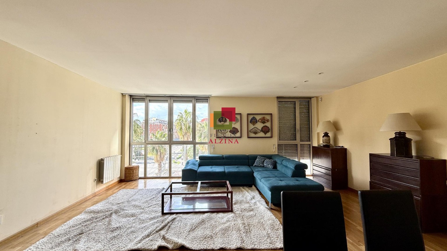 Piso luminoso en Sants-Montjuïc con excelente ubicación