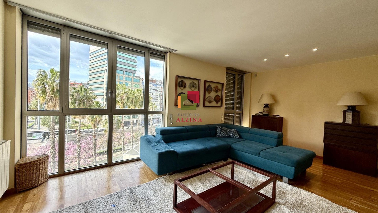 Piso luminoso en Sants-Montjuïc con excelente ubicación