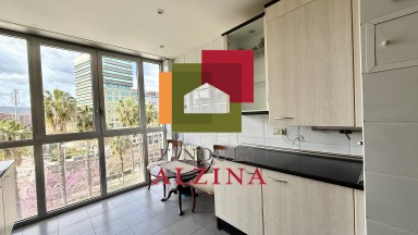 Piso luminoso en Sants-Montjuïc con excelente ubicación