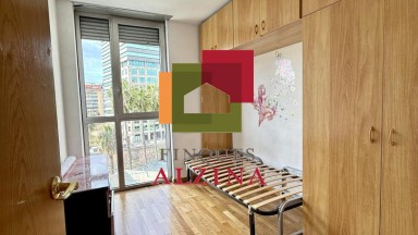 Piso luminoso en Sants-Montjuïc con excelente ubicación