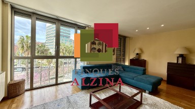 Piso luminoso en Sants-Montjuïc con excelente ubicación