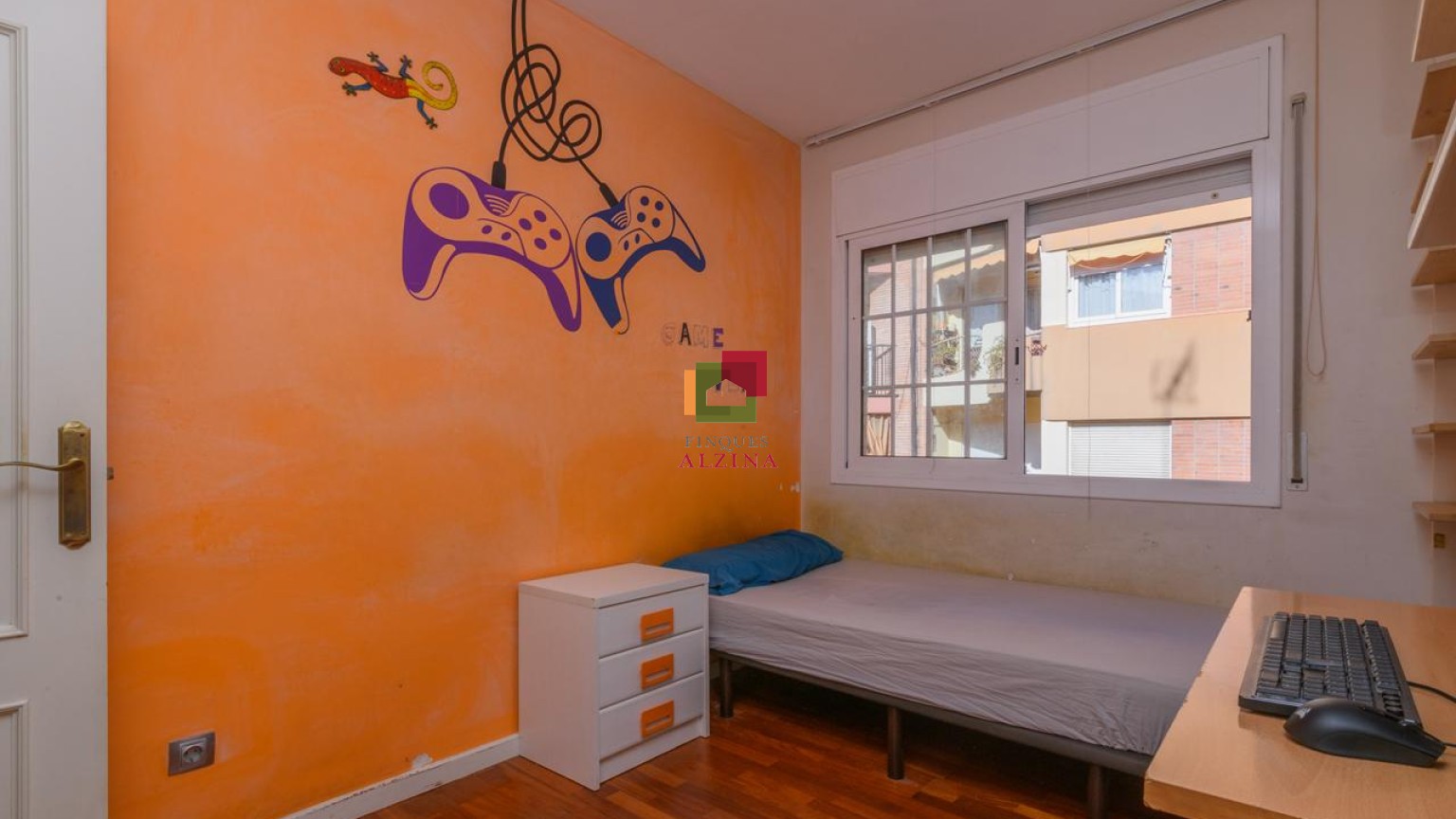 EXPECTACULAR PISO CON TERRAZA PRIVADA