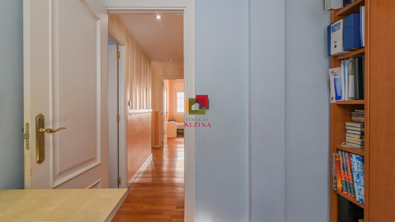 EXPECTACULAR PISO CON TERRAZA PRIVADA