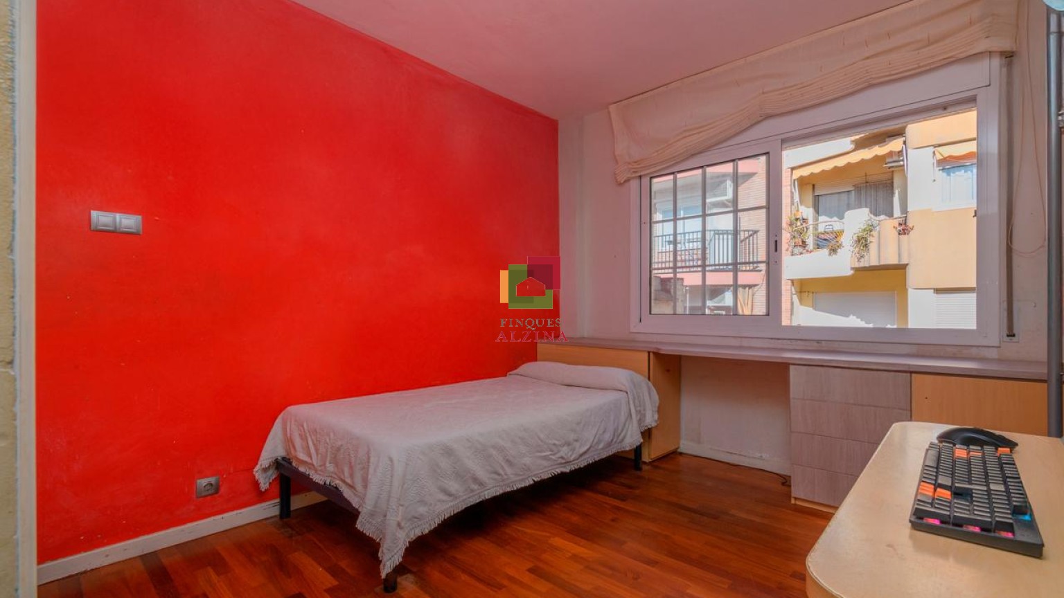 EXPECTACULAR PISO CON TERRAZA PRIVADA