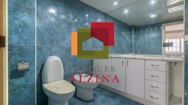 EXPECTACULAR PISO CON TERRAZA PRIVADA