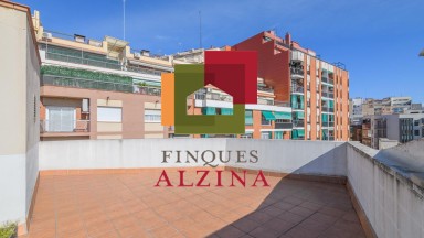 EXPECTACULAR PISO CON TERRAZA PRIVADA