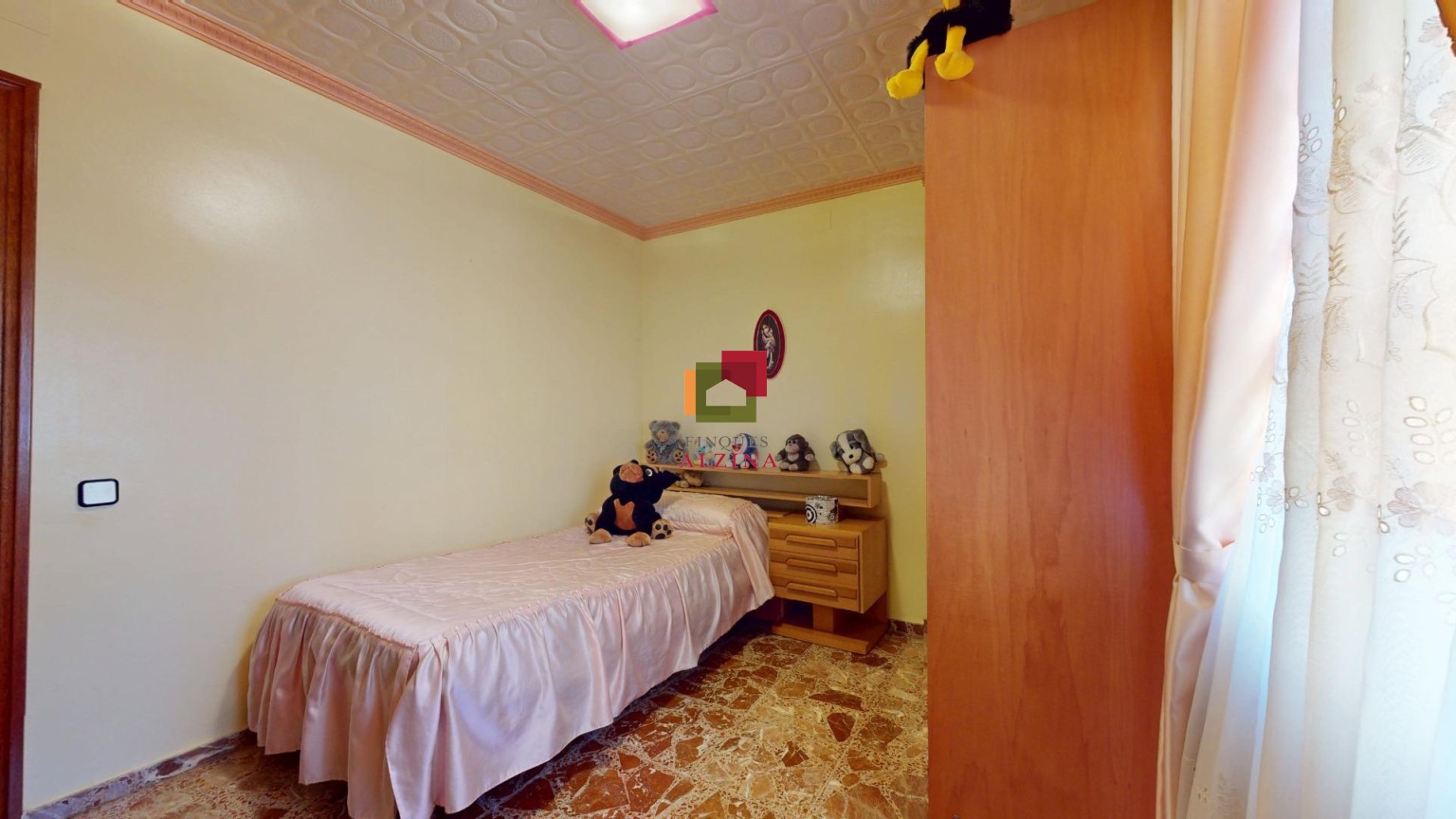 UNA CASA AMPLIA PARA VIVIR, DISFRUTAR Y SOÑAR