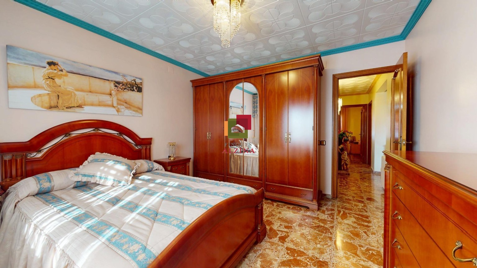 UNA CASA AMPLIA PARA VIVIR, DISFRUTAR Y SOÑAR