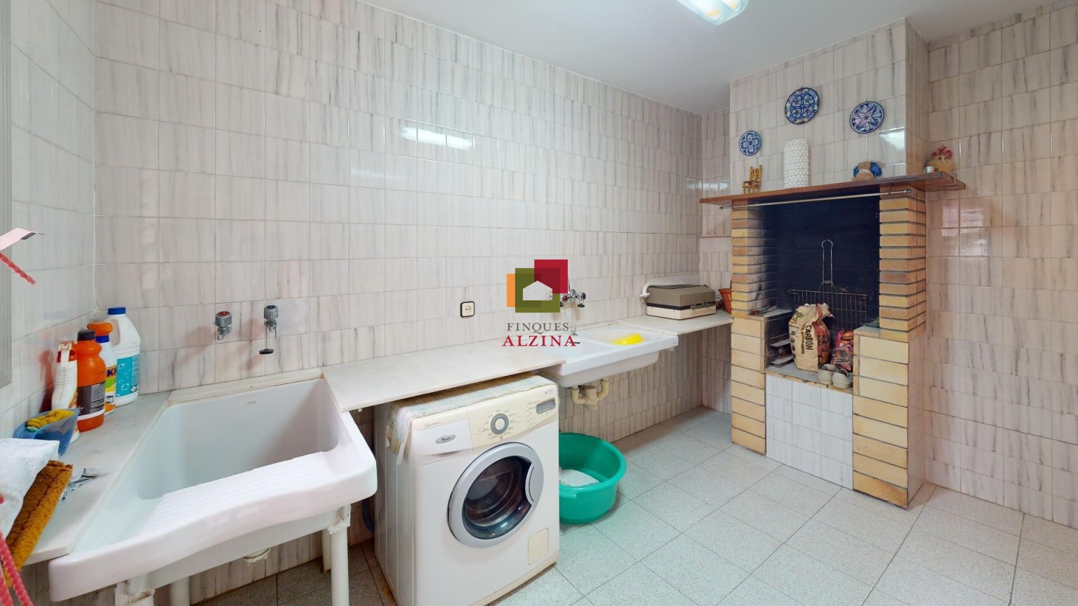 UNA CASA AMPLIA PARA VIVIR, DISFRUTAR Y SOÑAR