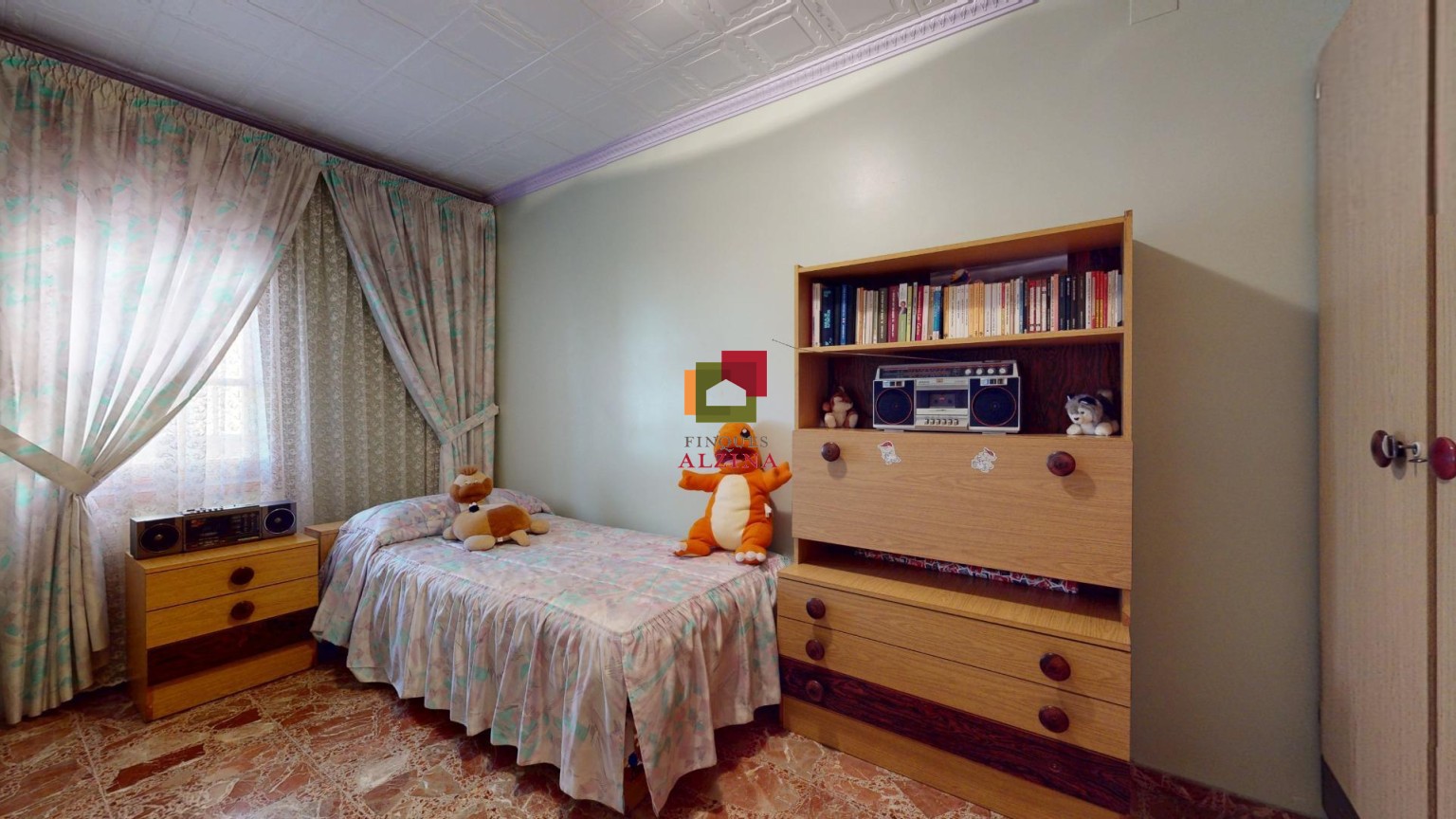 UNA CASA AMPLIA PARA VIVIR, DISFRUTAR Y SOÑAR
