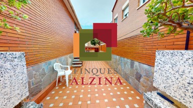 UNA CASA AMPLIA PARA VIVIR, DISFRUTAR Y SOÑAR