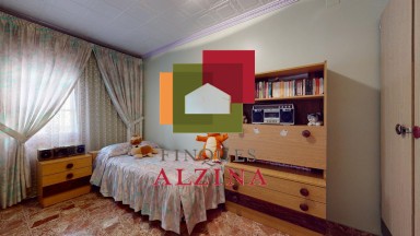 UNA CASA AMPLIA PARA VIVIR, DISFRUTAR Y SOÑAR